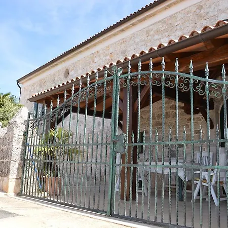 Villa Veleniki